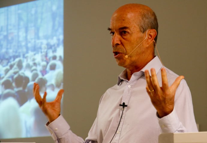 Photo of Leadership needed for a connected but protected world - STIAS public lecture by Ian Goldin