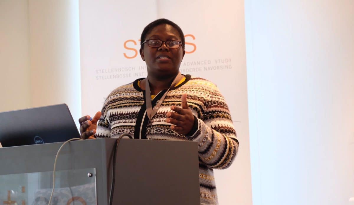 Thumbnail for Unpacking the use of bilingual pragmatic markers in African Englishes - Fellows' seminar by Foluke Unuabonah