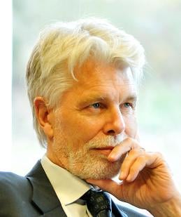 Photo of STIAS Fellow Paul Vlek awarded the 2014 World Agriculture Prize