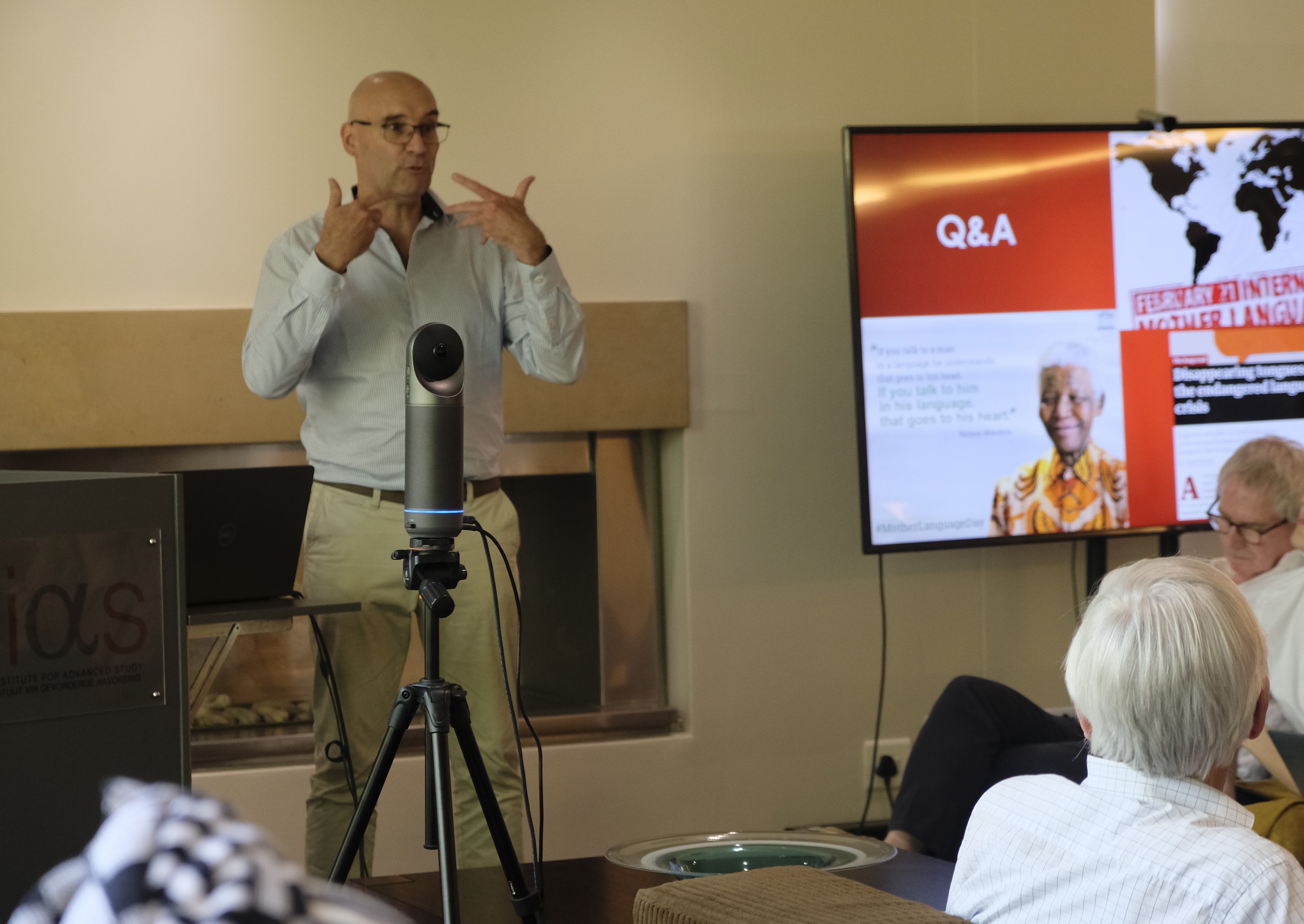 Thumbnail for Against isolation - multilingualism, transnationalism and literary dialogue in Dutch-Afrikaans formations - Fellows' seminar by Yves T'Sjoen