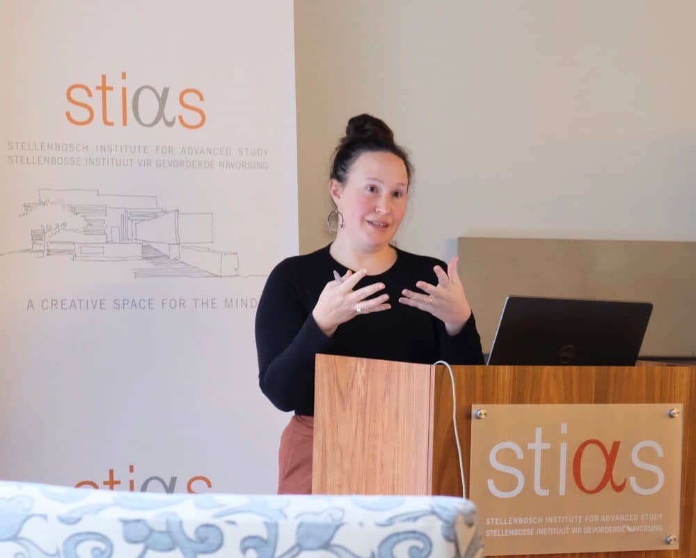 Thumbnail for Material politics - Fellows' seminar by Claudia Gastrow